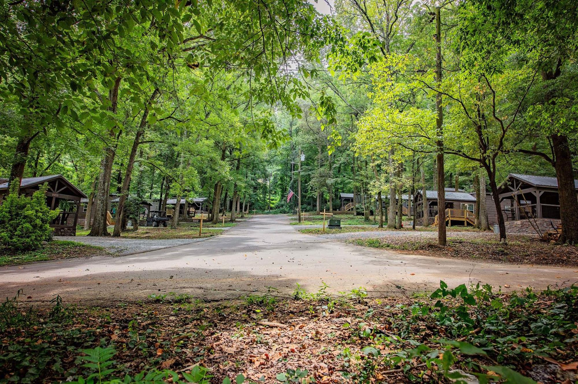 Ryon Tiny Home Cabin City-Side Rustic Retreat 채터누가 외부 사진